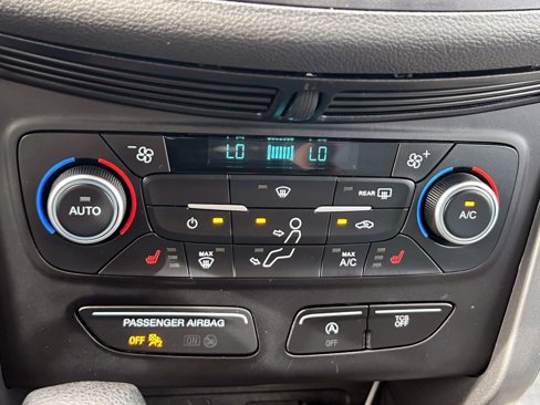 Used 2018 Ford Escape SE image 29