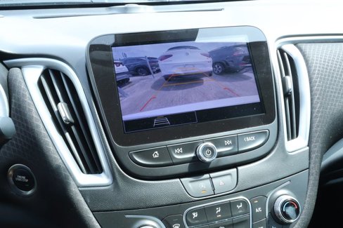 Used 2023 Chevrolet Malibu LT image 4