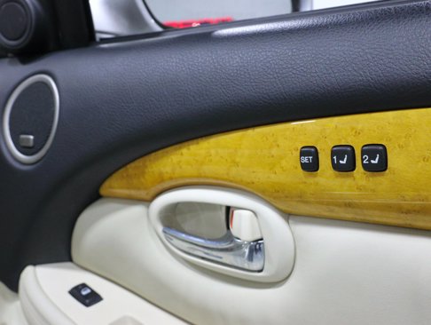 Used 2002 Lexus SC 430 Convertible image 52