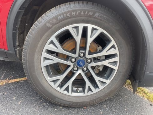 Certified 2020 Ford Escape SEL image 2