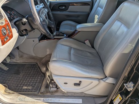 Used 2009 GMC Envoy SLT image 12