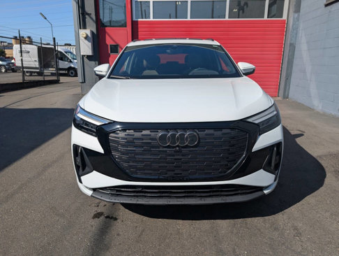 Used 2023 Audi Q4 e-tron Premium Plus w/ Premium Plus image 7