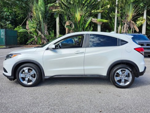 Certified 2021 Honda HR-V LX image 4
