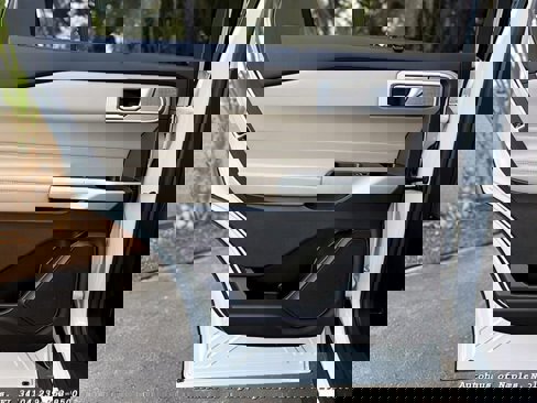 Used 2021 Ford Explorer Limited image 35
