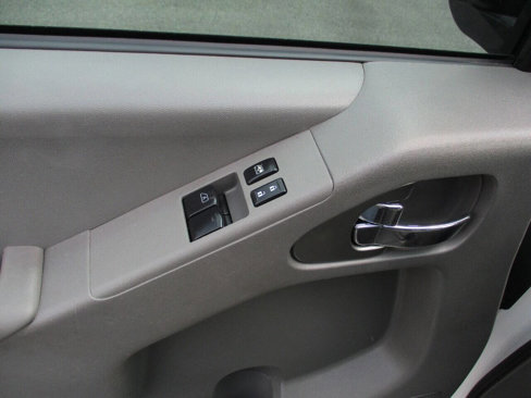 Used 2021 Nissan Frontier S image 10