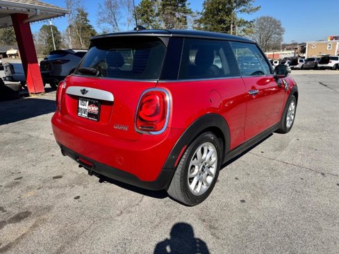 Used 2015 MINI Cooper 2-Door Hardtop image 7