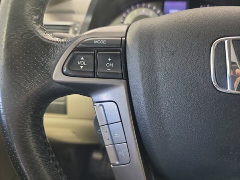 Used 2014 Honda Odyssey Touring Elite image 29