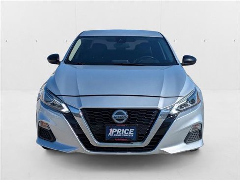 Used 2020 Nissan Altima 2.5 SR image 2