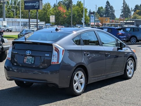 Used 2014 Toyota Prius Five image 5