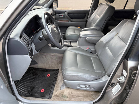 Used 2001 Toyota Land Cruiser image 14