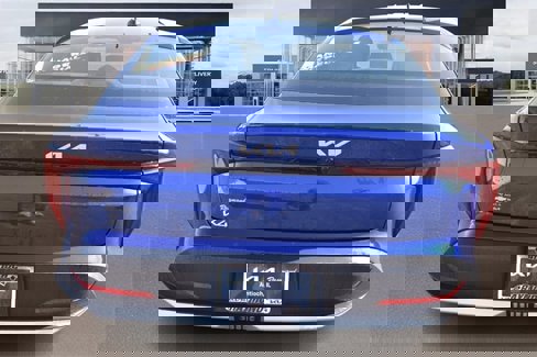 New 2025 Kia K4 EX image 4