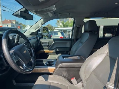 Used 2016 Chevrolet Silverado 2500 LTZ w/ LTZ Plus Package image 5