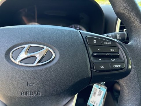 Certified 2022 Hyundai Venue SE w/ Cargo Package image 36