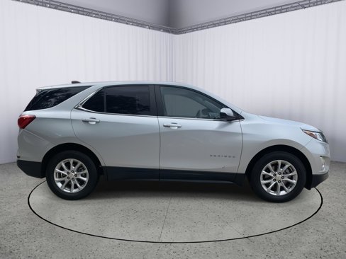 Used 2021 Chevrolet Equinox LT w/ Driver Convenience Package image 10