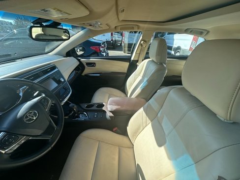 Used 2013 Toyota Avalon XLE Touring image 3