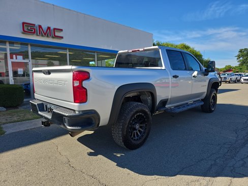 Used 2020 Chevrolet Silverado 2500 Custom w/ Custom Value Package image 3