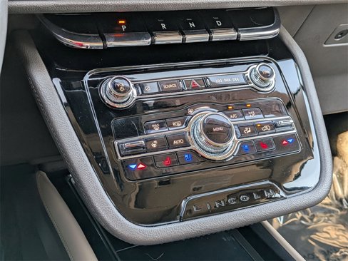 Certified 2022 Lincoln Corsair AWD w/ Premium Package image 21