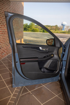 New 2025 Ford Escape ST-Line w/ Equipment Group 301A image 9