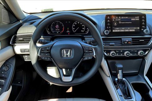 Used 2018 Honda Accord EX image 5
