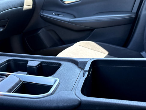 Used 2020 Nissan Sentra SV image 6