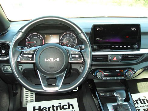 Used 2022 Kia Forte GT-Line image 24