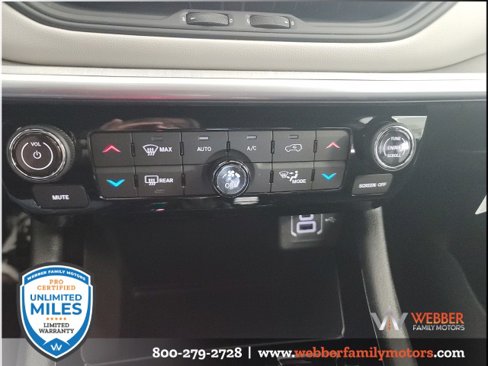 New 2025 Jeep Compass Limited image 16
