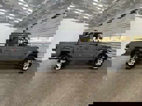 Used 2023 Jeep Gladiator Sport image 7