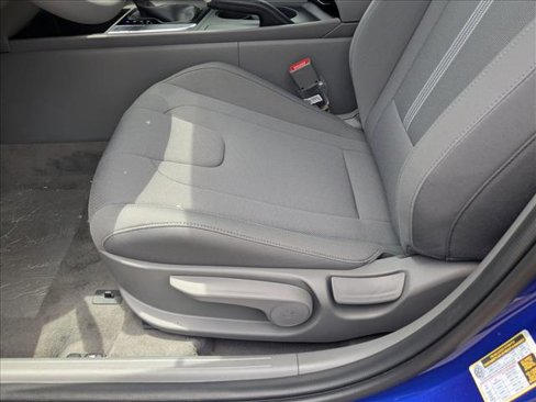 New 2025 Hyundai Elantra SE image 4