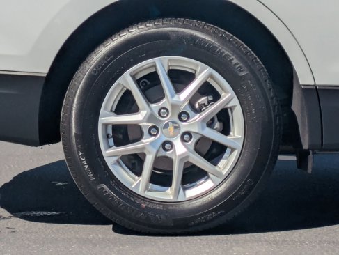 Used 2023 Chevrolet Equinox LT image 9