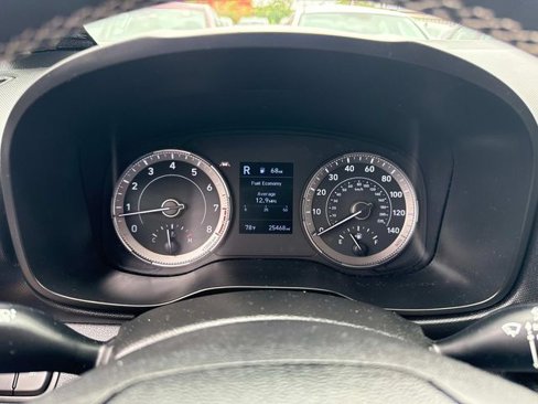Certified 2022 Hyundai Venue Limited w/ Cargo Package image 33