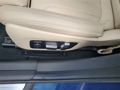 Used 2021 BMW 330i Sedan w/ Convenience Package image 21