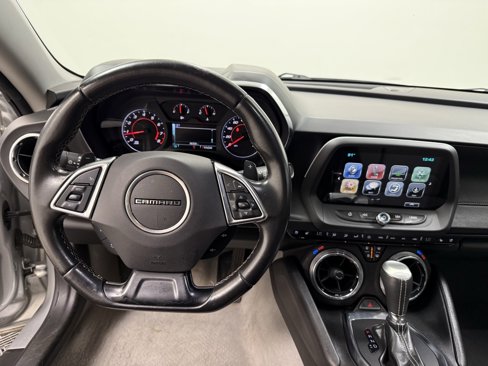 Used 2018 Chevrolet Camaro LT image 17