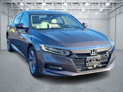 Used 2018 Honda Accord EX image 3