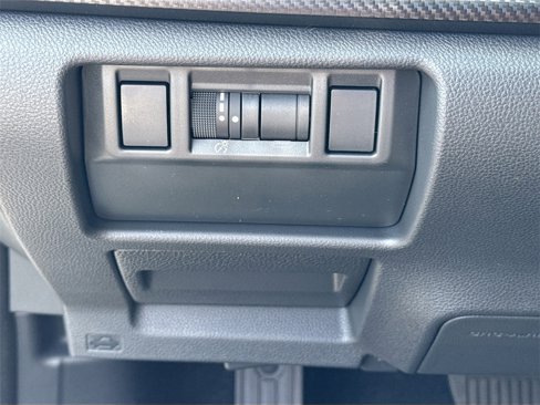 New 2025 Subaru Crosstrek 2.0i image 6