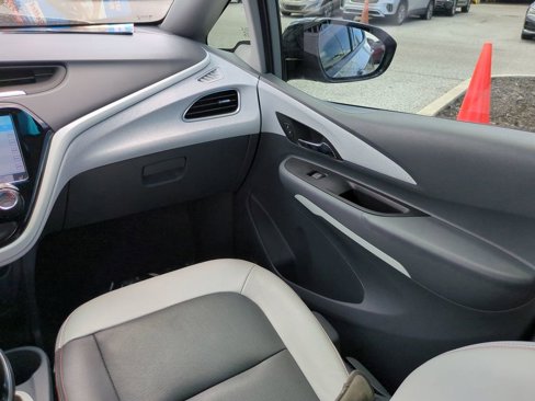 Used 2020 Chevrolet Bolt Premier w/ Infotainment Package image 16
