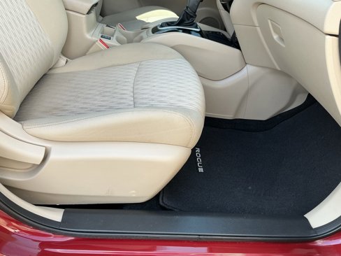 Used 2020 Nissan Rogue SV w/ Premium Package image 24