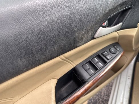 Used 2012 Honda Accord EX-L image 17