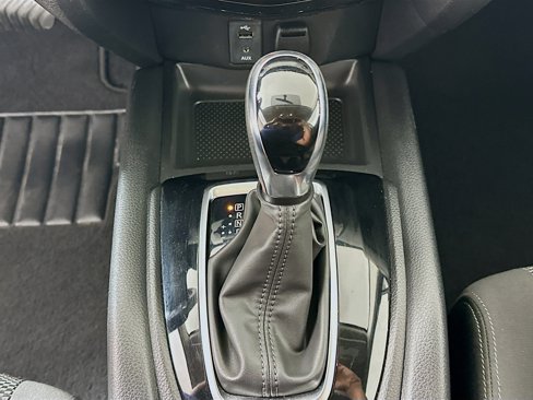 Used 2018 Nissan Rogue Sport SV image 23