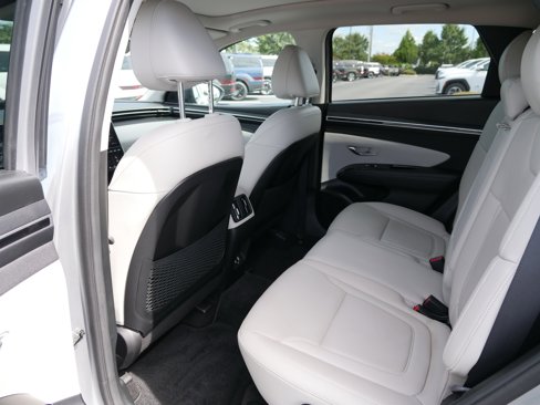 Certified 2022 Hyundai Tucson Limited w/ Cargo Package image 13