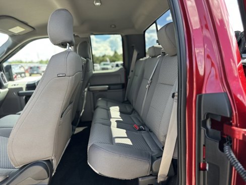 Used 2016 Ford F150 XLT w/ Trailer Tow Package image 31