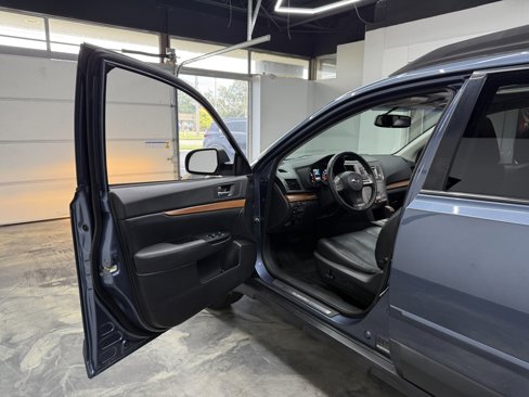 Used 2013 Subaru Outback 3.6R Limited w/ Moonroof Pkg image 10
