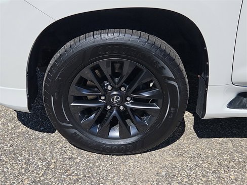 Used 2022 Lexus GX 460 Premium image 11