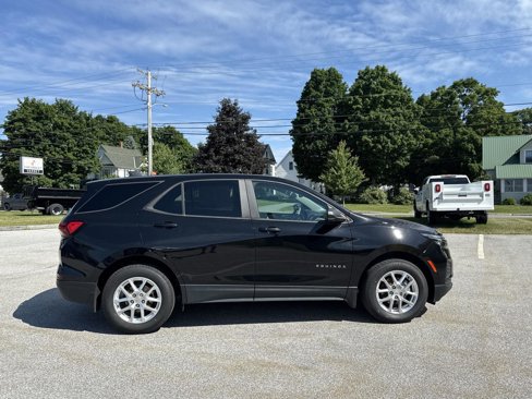 Used 2022 Chevrolet Equinox LS w/ LS Convenience Package image 8