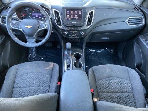 Used 2023 Chevrolet Equinox LT image 2