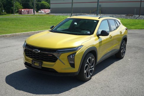 New 2024 Chevrolet Trax RS w/ Sunroof Package image 8