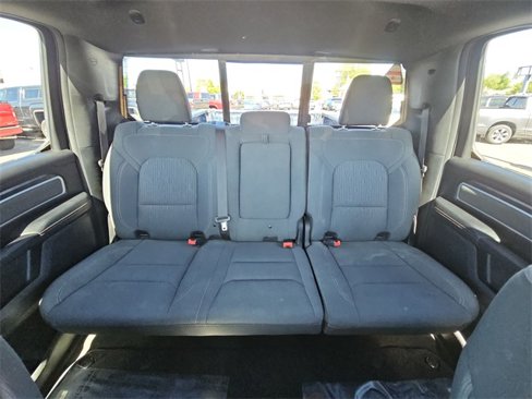 Used 2021 RAM 1500 4x4 Crew Cab image 23