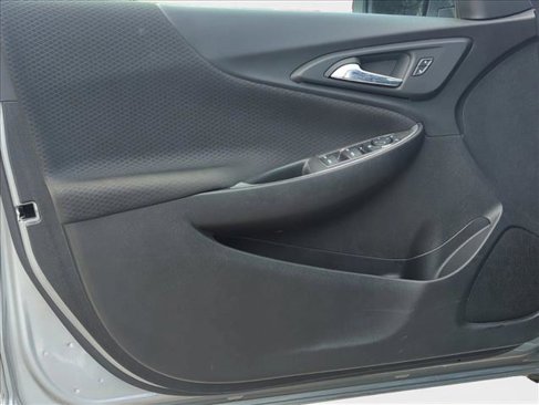 Used 2024 Chevrolet Malibu LT image 18