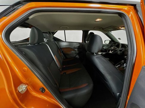 Used 2018 Nissan Kicks SR image 29
