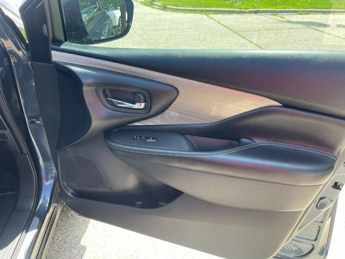 Used 2015 Nissan Murano AWD image 12