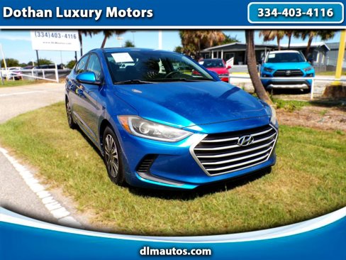 Used 2017 Hyundai Elantra SE image 1
